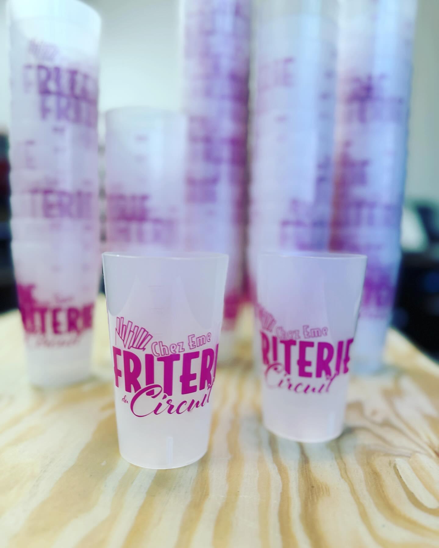 Gobelet réutilisable personnalisé - Ak. Custom Clothting Solutions