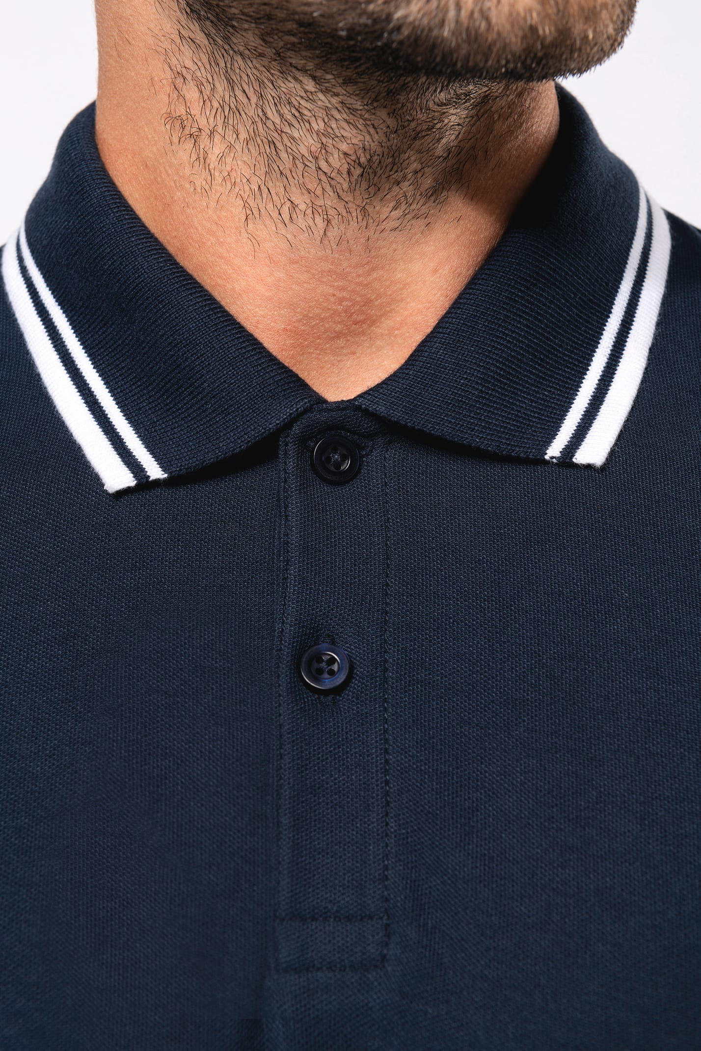 K272 - Polo homme manches courtes à liserés contrastés