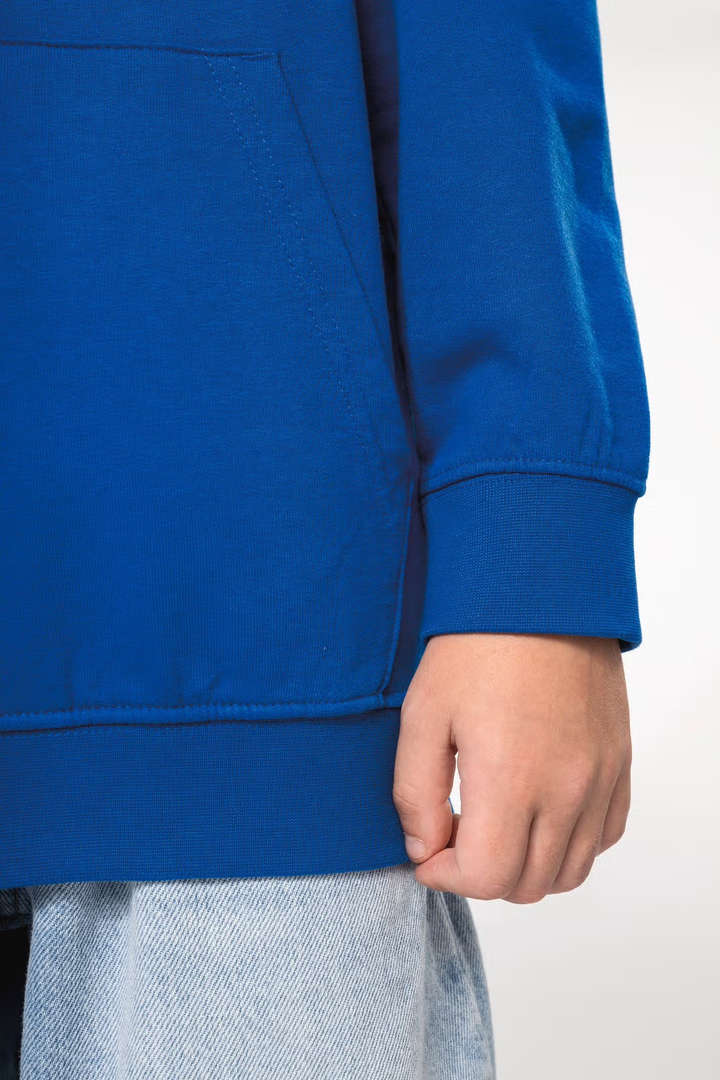 K453 - Sweat-shirt capuche contrastée enfant