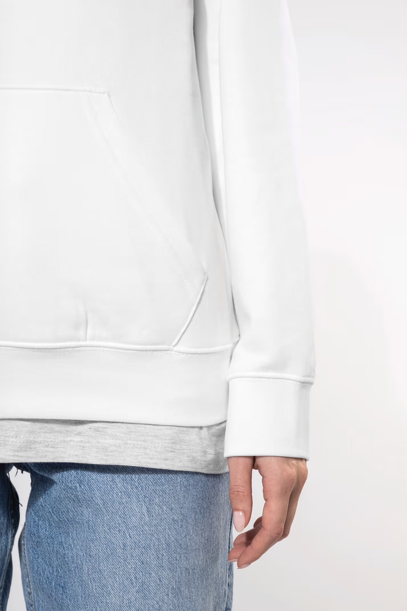 K465 - Sweat-shirt capuche contrastée femme