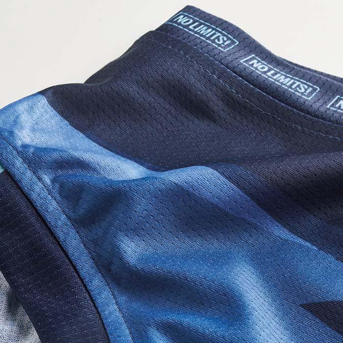 SG1010 - Maillot de basket-ball premium avec col rond - Ak. Custom Clothting Solutions