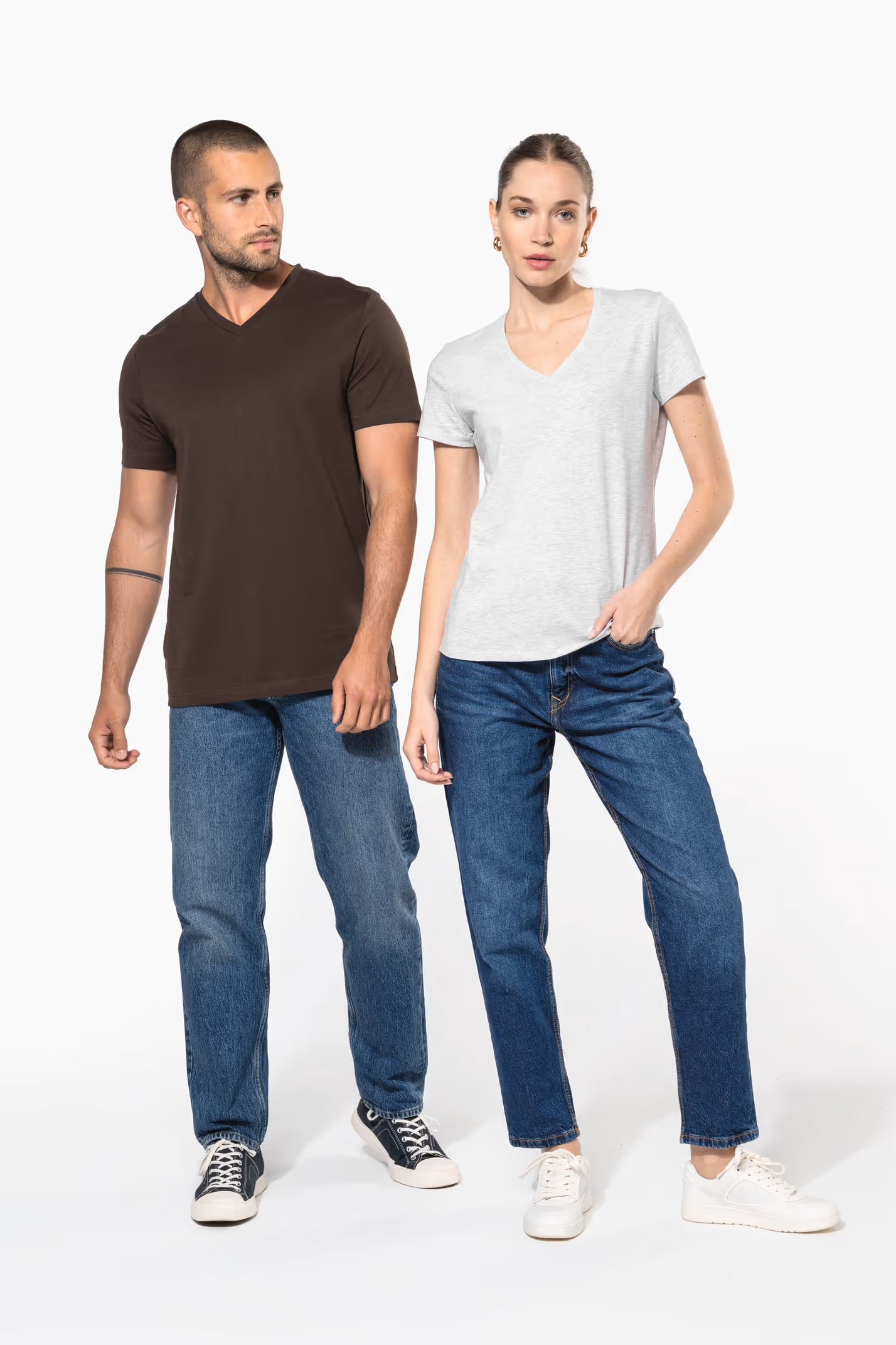 K381 - T-shirt col V manches courtes femme