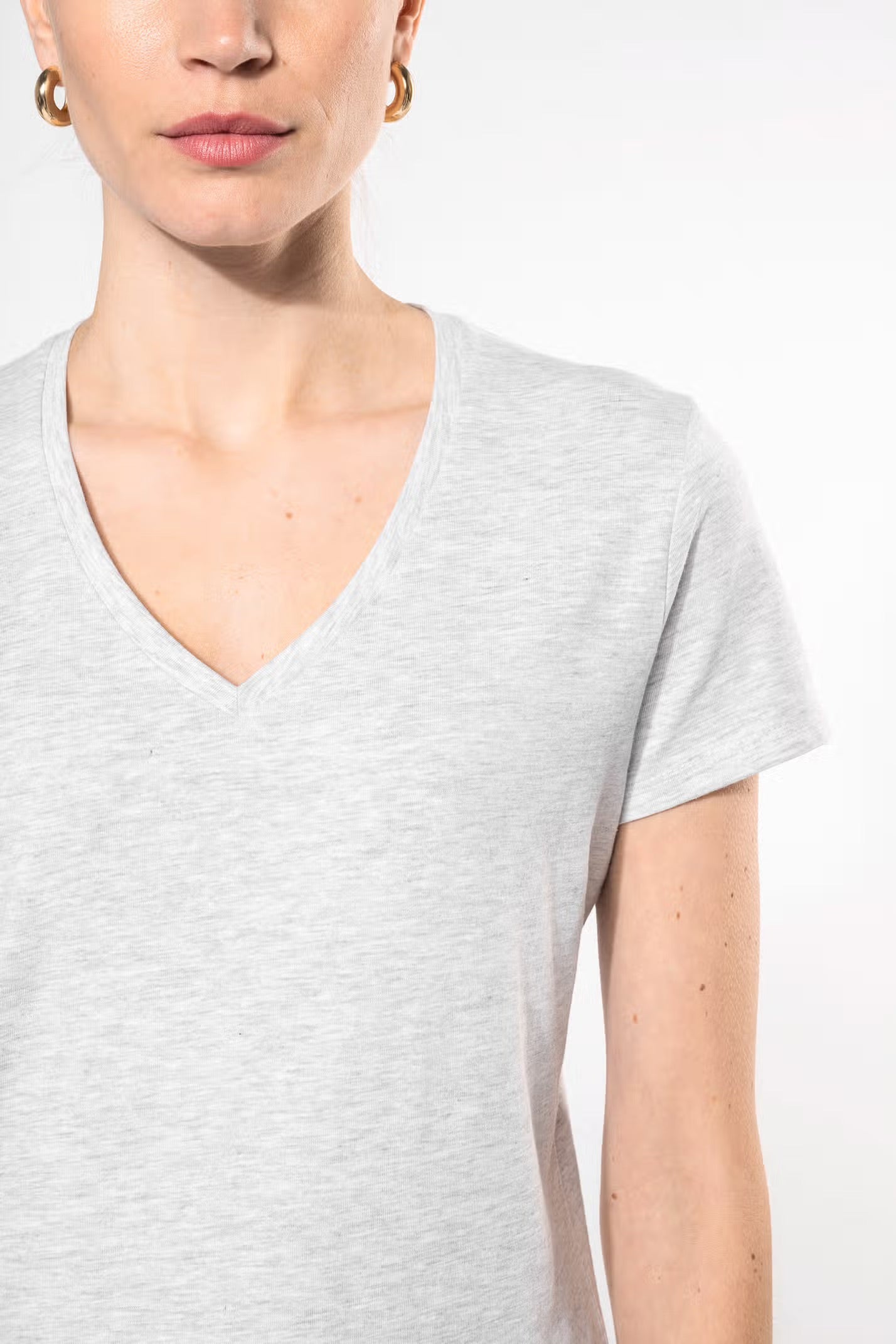 K381 - T-shirt col V manches courtes femme