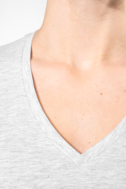 K381 - T-shirt col V manches courtes femme
